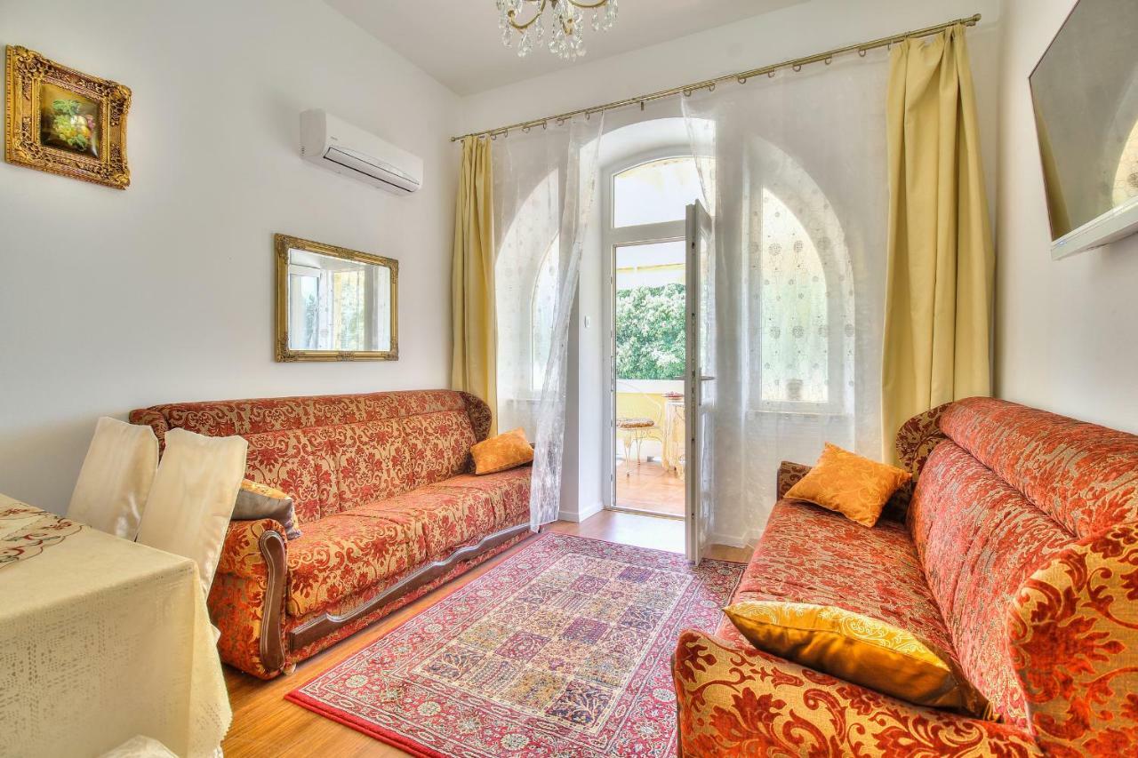 Boutique Apartman Villa Mediteran 포레치 외부 사진